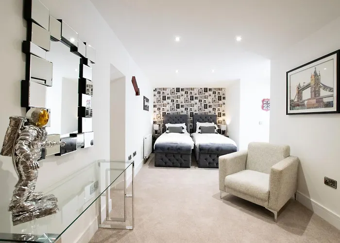 Rowan Tree - Your Apartament