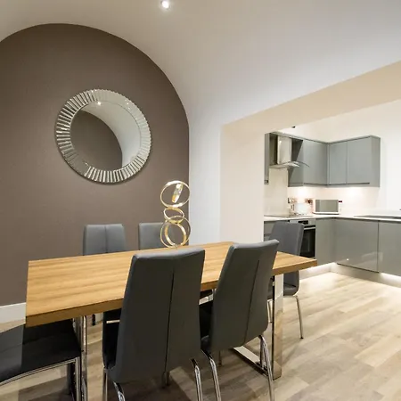Appartement Rowan Tree - Your *