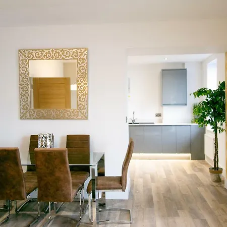 Apartment Rowan Tree - Your