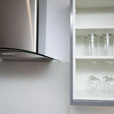 Rowan Tree - Your 布里斯托