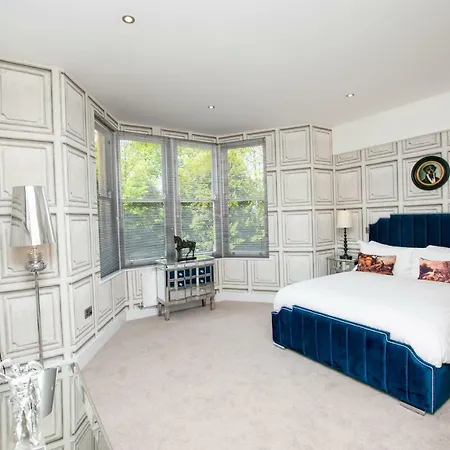 Appartement Rowan Tree - Your *