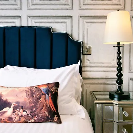 Rowan Tree - Your Apartamento Bristol