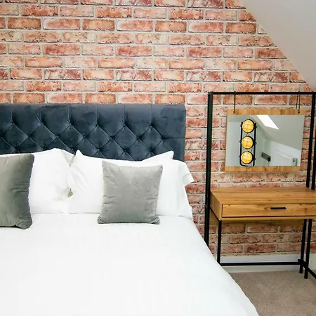 Rowan Tree - Your Appartement Bristol