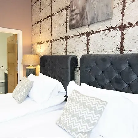 Rowan Tree - Your Appartement