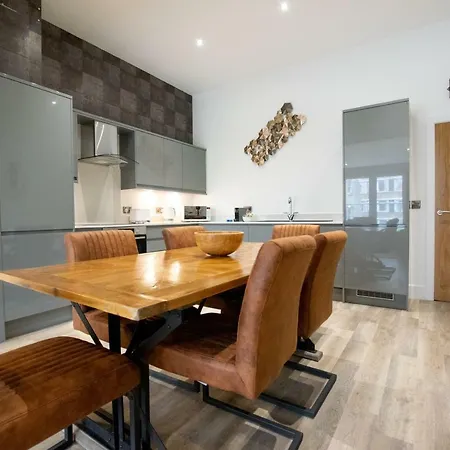 Rowan Tree - Your 布里斯托