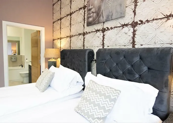 Rowan Tree - Your Appartement