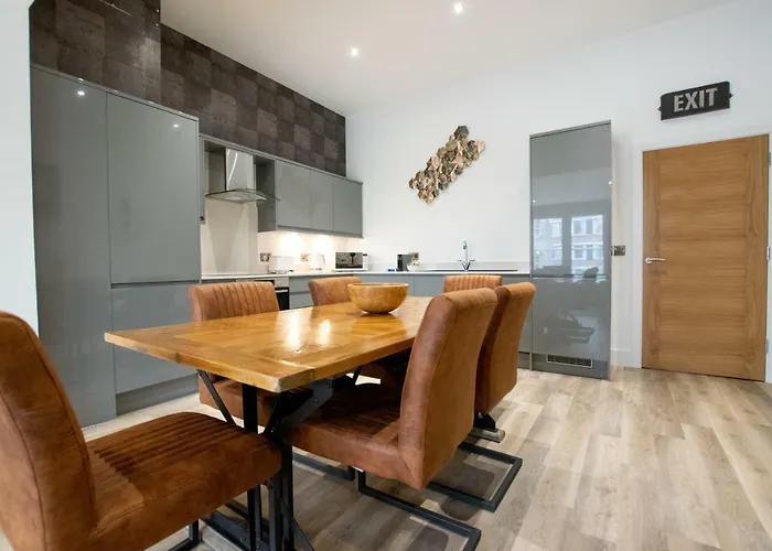 Rowan Tree - Your 布里斯托