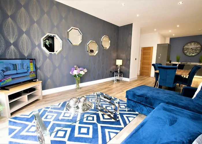 Rowan Tree - Your Apartment Bristol