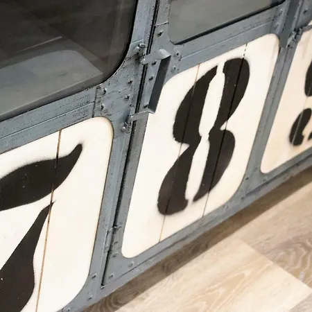 Rowan Tree - Your Апартаменти