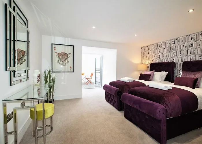 Rowan Tree - Your ブリストル